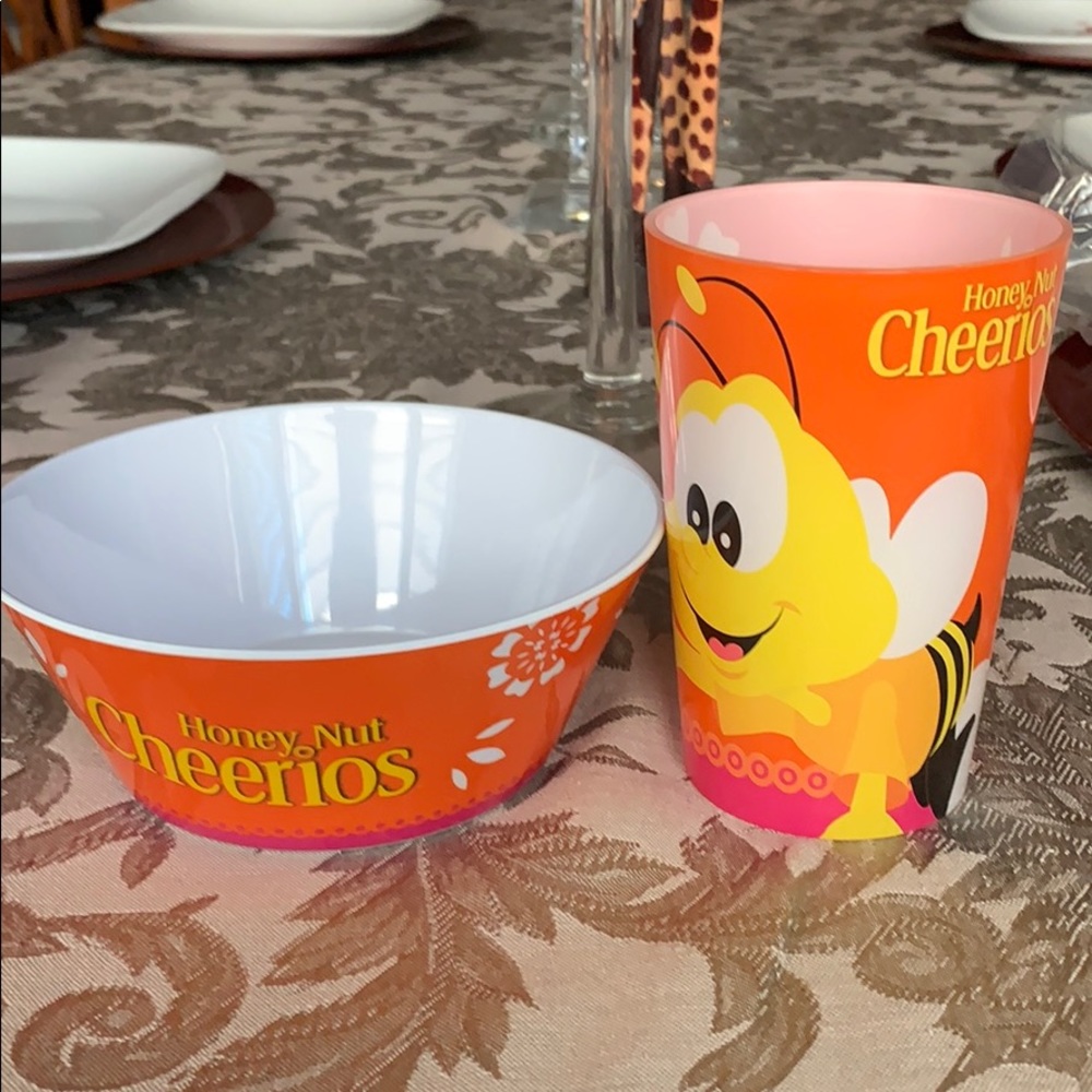 Honey Nut Cheerios bowl & cup set